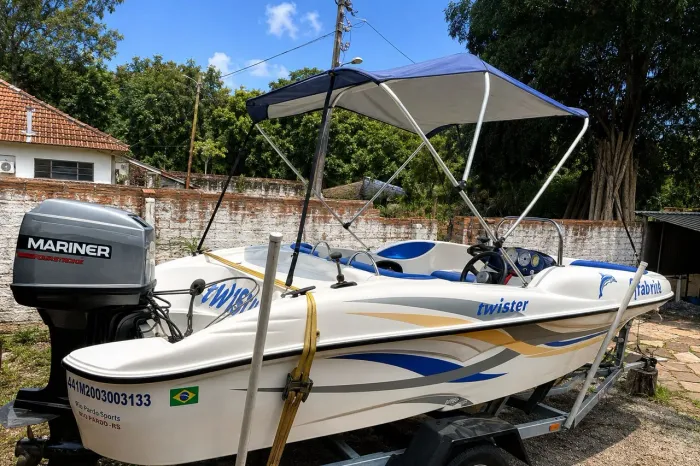 LANCHA TWISTER INSIDER 150 - FIBRAFORT + MOTOR MARINER 40 HP + REBOQUE