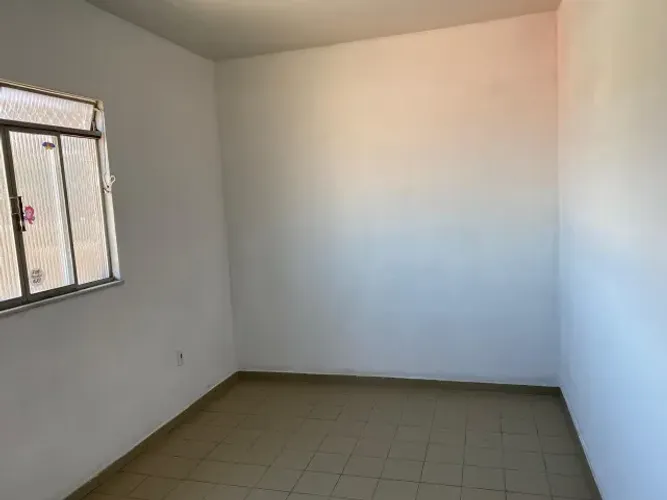 Alugo apartamento de um quarto, sala, coz e banheiro no D Bosco VR
