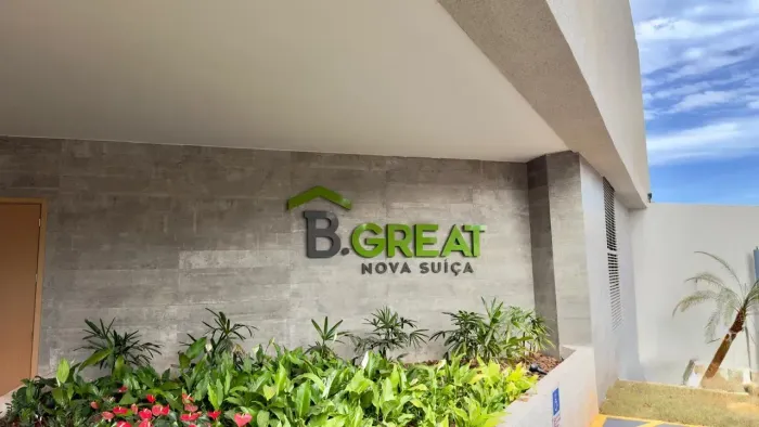 Apartamento 3 suítes sendo 2 americanas à venda na Avenida Transbrasiliana no Parque Amazô
