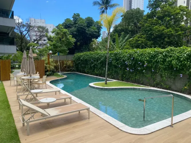 Imóvel para venda possui 138 metros quadrados com 4 quartos em Apipucos - Recife - PE