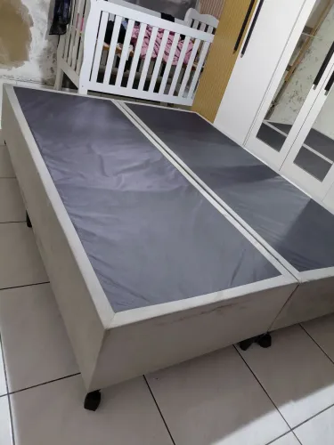 Base box casal quenn