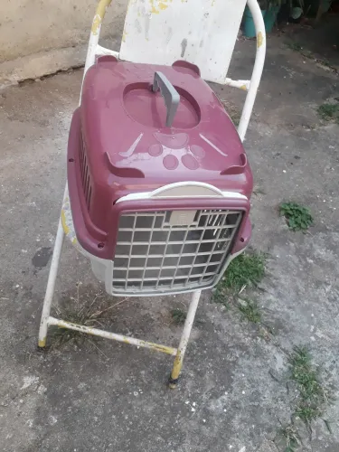 Vendo ótimo  transportador pequeno.  Barato