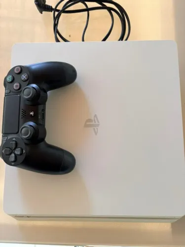 PS4 Slim Branco 1TB + Controle Original | Excelente Estado