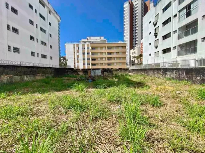 Lote / Terreno em Enseada - Guarujá