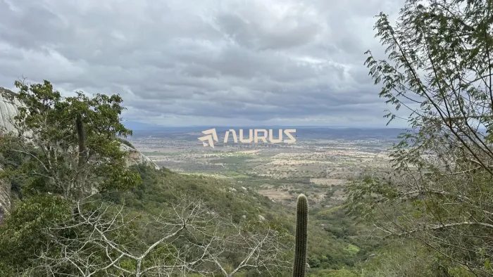 Área com 9ha em baixo do Polo Cultural da Serra Negra