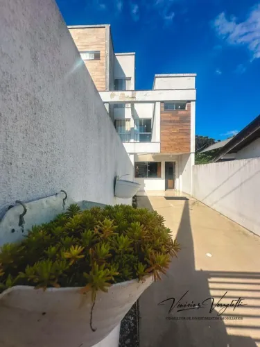 Casa / Sobrado para Venda em Camboriú, São Francisco de Assis, 2 dormitórios, 2 suítes, 3