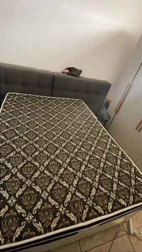 CAMA DE CASAL UNIBOX BAÚ COM CABIÇEIRA APENAS 2 meses de uso VALOR R$ 1.000