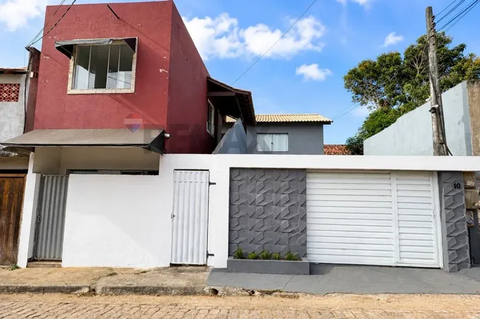 Casa com excelente acabamento e piscina a venda na rasa