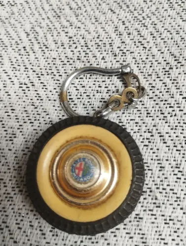 Vende se chaveiro afa Romeu original de peneu 