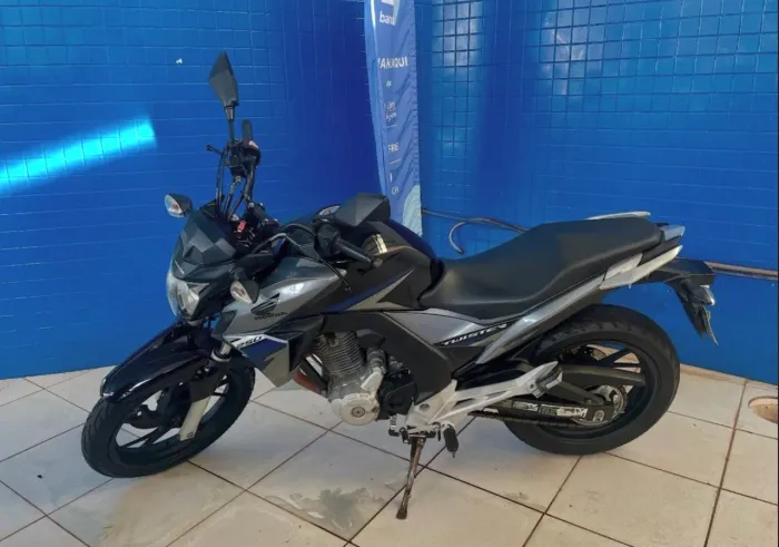 VENDO CB 250F TWISTER