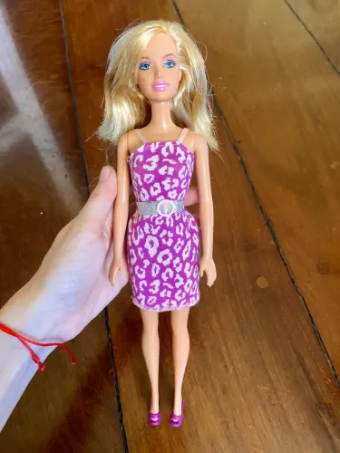 Barbie Chic 2007 - vestido roxo 