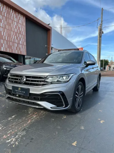 Volkswagen Tiguan Allspac R-line 300 TSI 2.0 2024