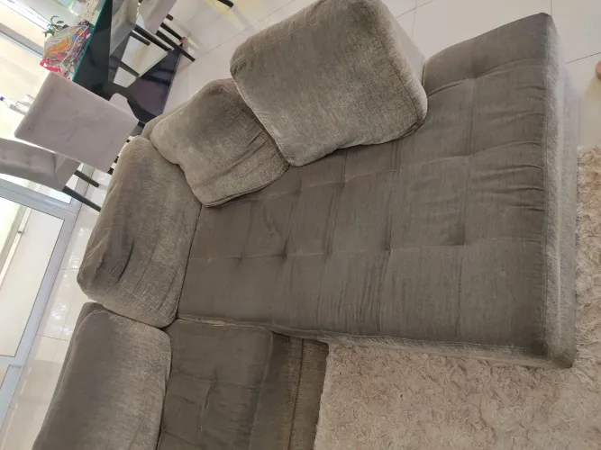 Sofá 4 lugares com chaise - doação