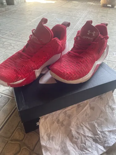 Tênis Under armour