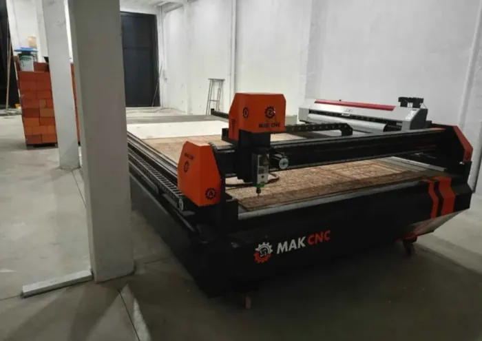 Router CNC 1850 x 5000