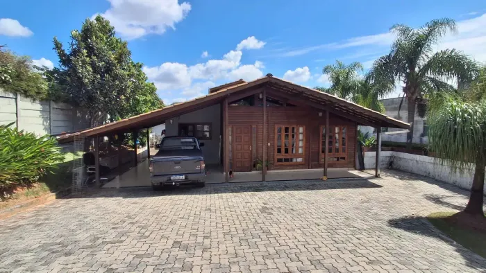 Linda casa no condomínio Quintas da jangadas