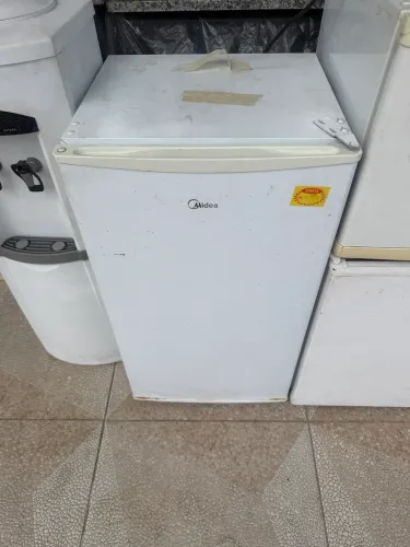 Frigobar Midea 93 Litros 3 meses de Garantia Top