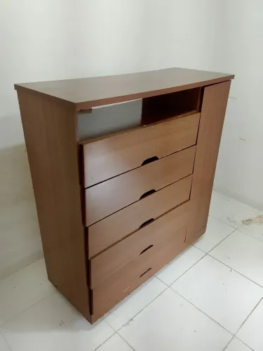Cômoda Premium 5 gavetas 1 porta