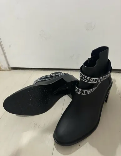 Bota Colcci 39