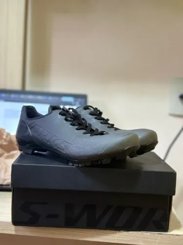 Sapatilha S-works Recon