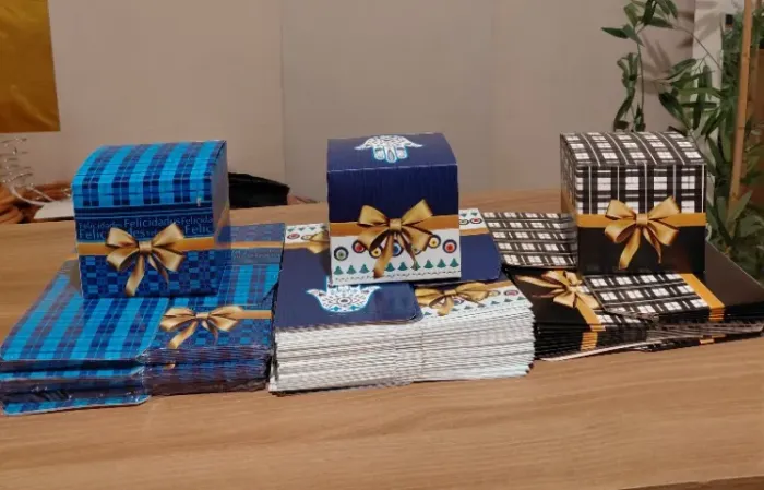 Caixinha presente de papel para caneca sublimação. *