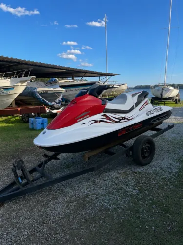 Jet Ski Sea Doo GTI 130 4 Tempos