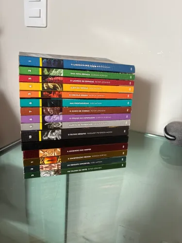 Livro The 39 Clues Coleção Completa (Labirinto dos Ossos)