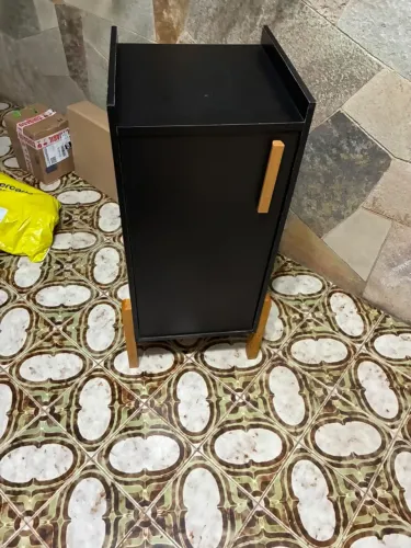 ARMÁRIO COM UMA PORTA PARA BEBEDOURO