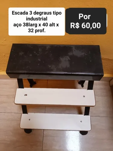 Escada de ferro 3 degraus multiuso 