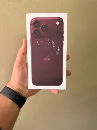 iPhone 18 pro Max Bordo