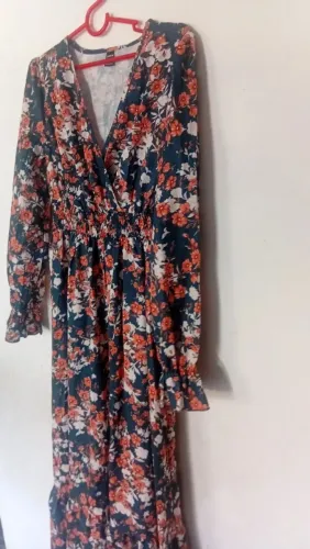 VESTIDO TAMANHO M FORMA GRANDE