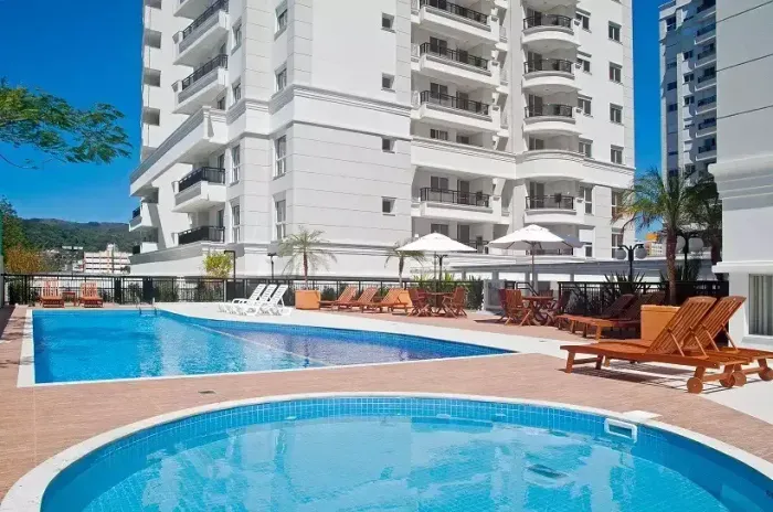 Imóvel para venda possui 68 metros quadrados com 2 quartos em Trindade - Florianópolis - S