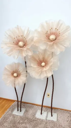 Flores Gigantes Artesanais para Decoração de Eventos e Vitrines