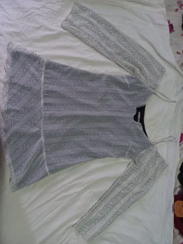 roupas semi usadas tudo por 20