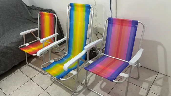 Vendo 3 cadeiras de praia.