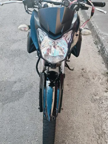 Vendo fazer 150 ano de fabricação 2022/ ano Modelo 2023 o único dono tudo certinho.