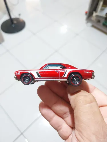 Hot Wheels '67 Chevelle SS 396 (série Muscle Mania de 2012)