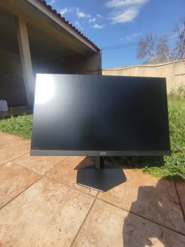 Monitor aoc 180hz 0.5ms