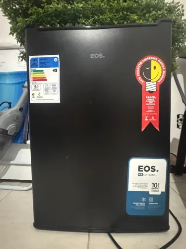 FRIGOBAR EOS ICE COMPACT - PRETO 71 litros
