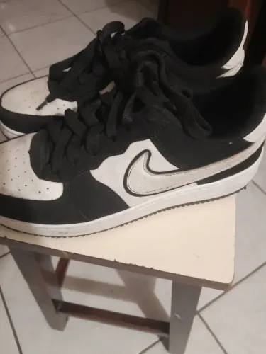 Tênis nike SB preto e branco