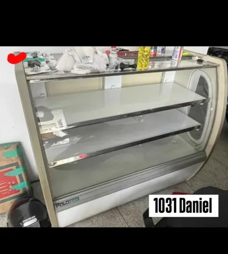 Balcão refrigerado Polofrio 1,26 M 220 volts 