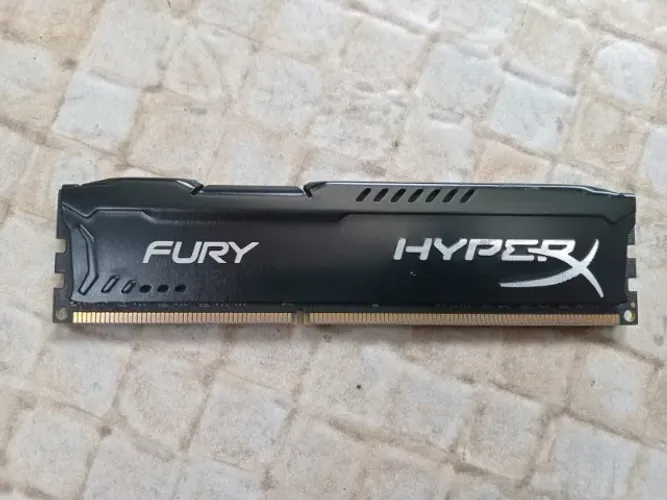 Memória DDR3 PC(Desktop) 8Gb Gamer Fury HyperX, apenas 130,00