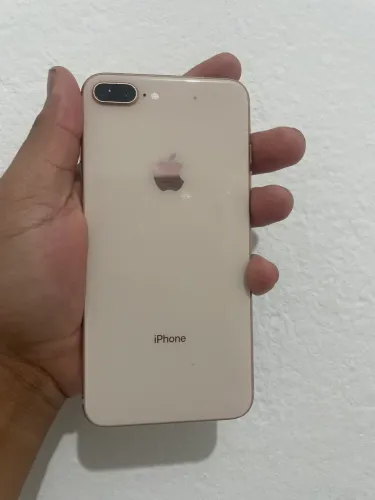 iPhone 8 Plus