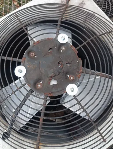 Motor ventilador com hélice , Ar condicionado Carrier, convencional até 60000 btus