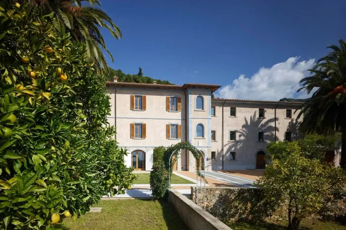 Villa Alberico | Entre os Vinhedos Históricos e o Mar da Toscana