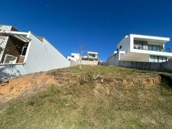 Lote / Terreno - Grama