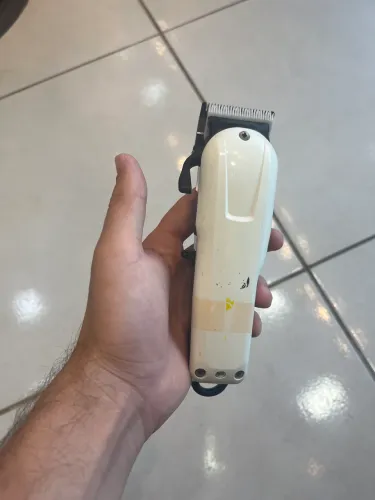 Máquina de cortar cabelo 