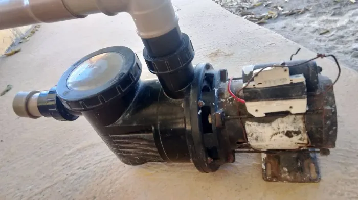 Bomba de piscina externa piscineiro 
