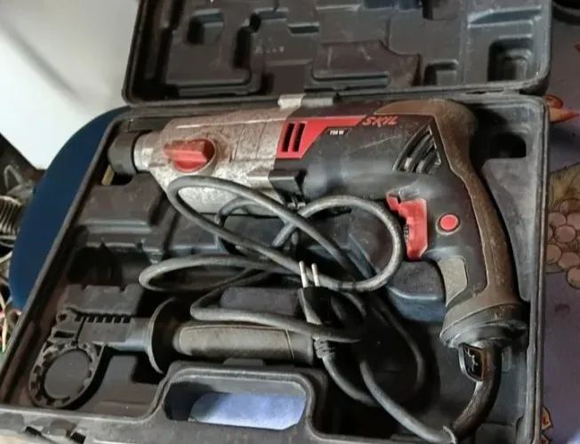 Vende-se martelete ele não tem defeito
