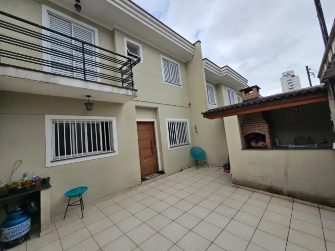 Casa para venda em Vila Nivi com 2 quartos, sendo 2 suítes, 85m²